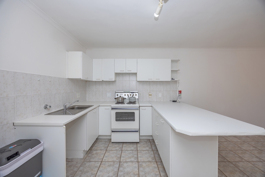 To Let 1 Bedroom Property for Rent in Rondebosch Western Cape